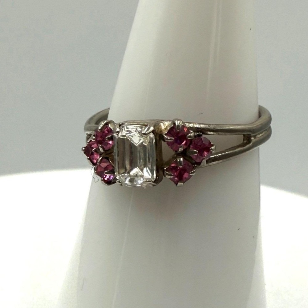 Vintage Silver Tone Emerald‎ Cut Clear Crystal Pink Rhinestone Adjustable Ring